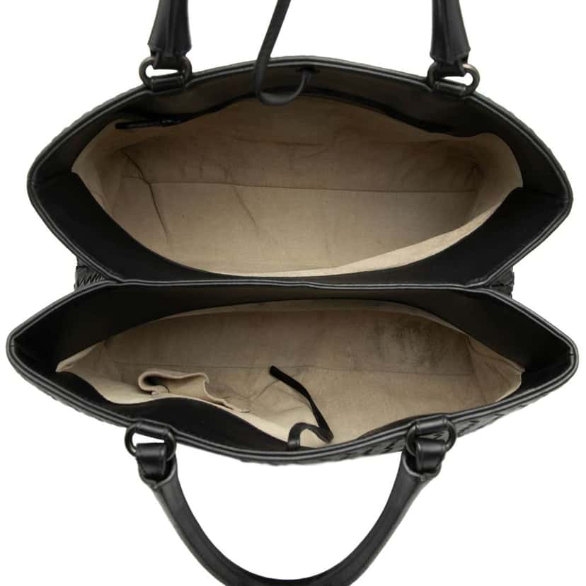 Bottega Veneta Nappa Intrecciato Milano Tote Black Leather Good condition - Model View