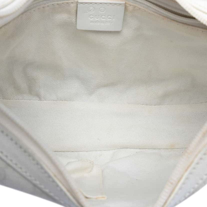 Gucci GG Supreme Pop Handbag White Canvas Very good condition - Model View