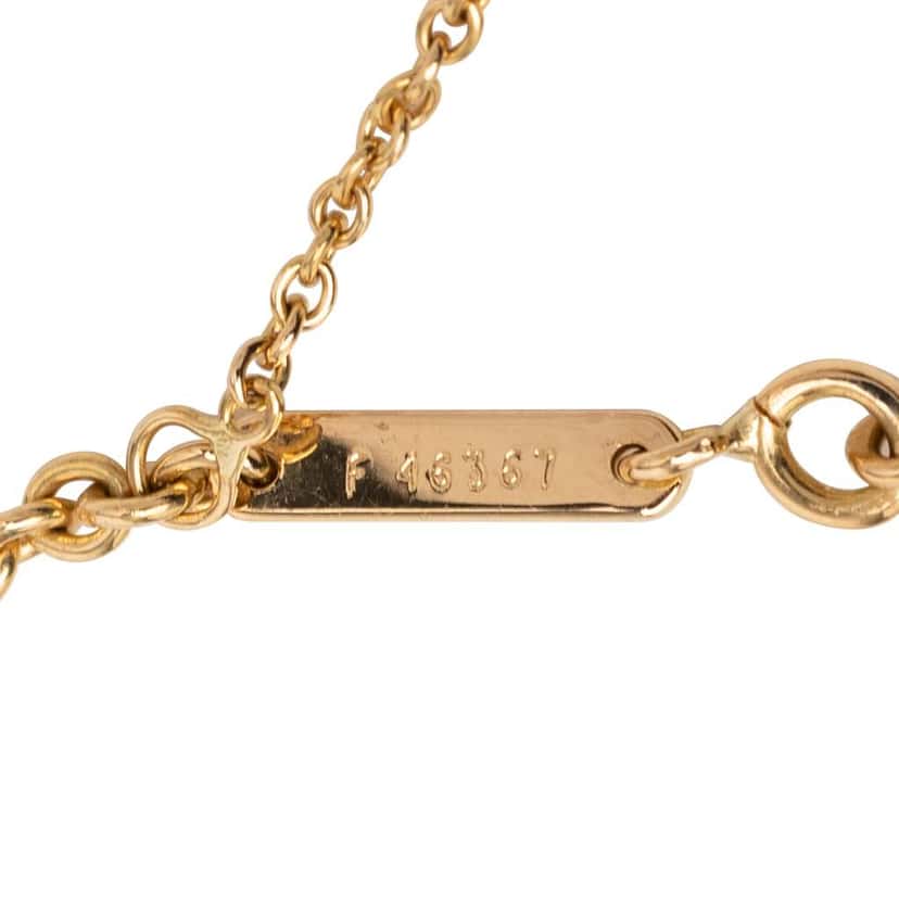 Cartier 18K Tricolor Gold Trinity Chain Necklace Gold Metal Good condition - Model View