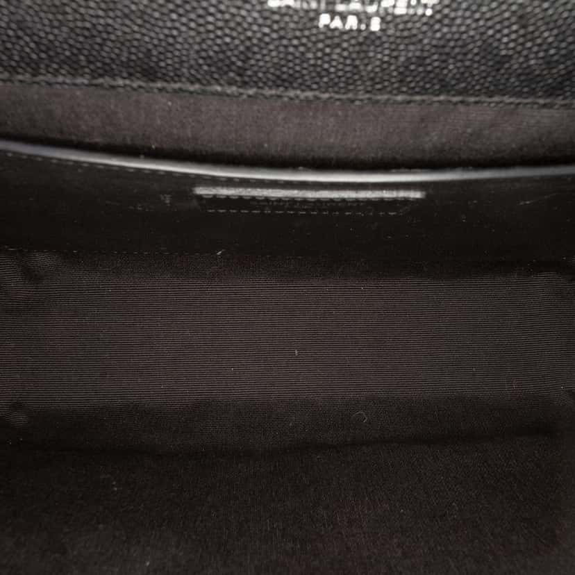 Saint Laurent Medium Grain De Poudre Triquilt Monogram Envelope Bag Black Leather Good condition - Model View