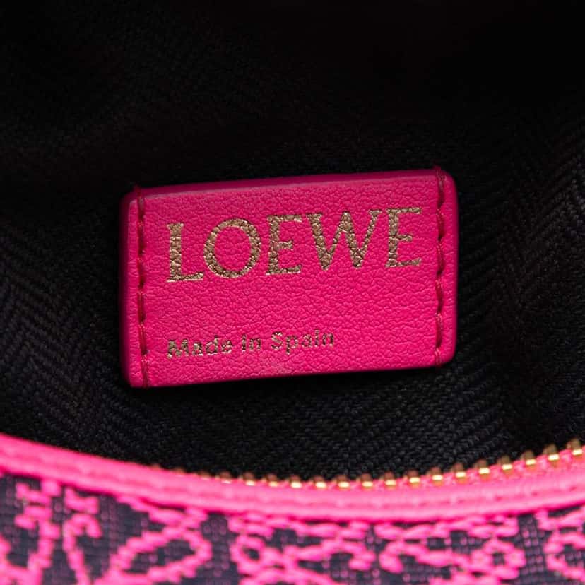 Loewe Small Anagram Canvas Cubi Bag Pink Canvas Very good condition - Box View