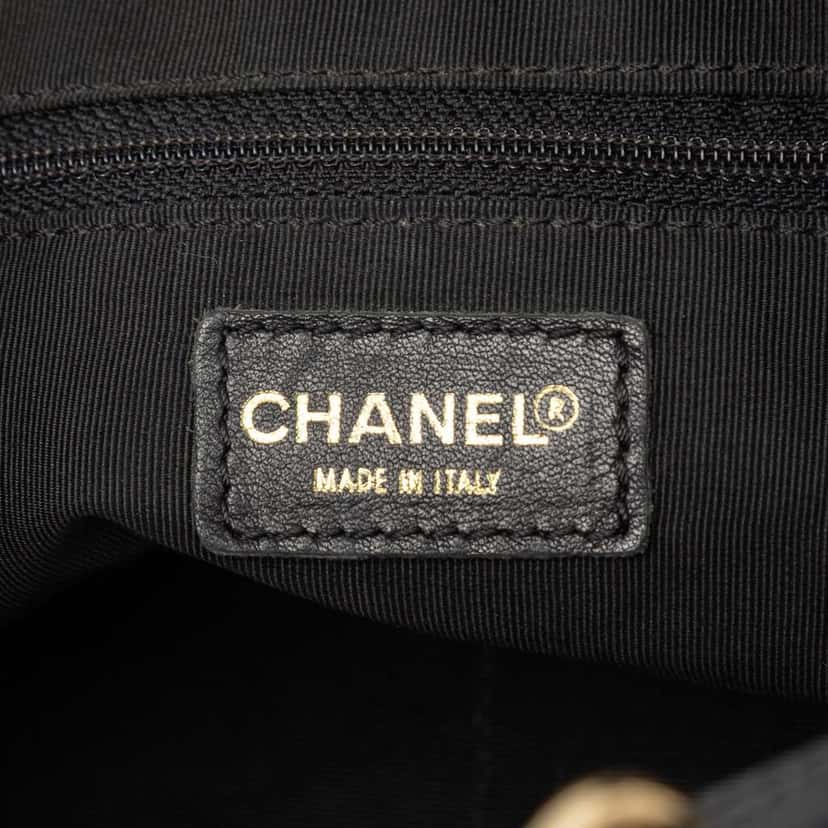 Chanel Petite Caviar Timeless Tote Black Leather Good condition - Box View