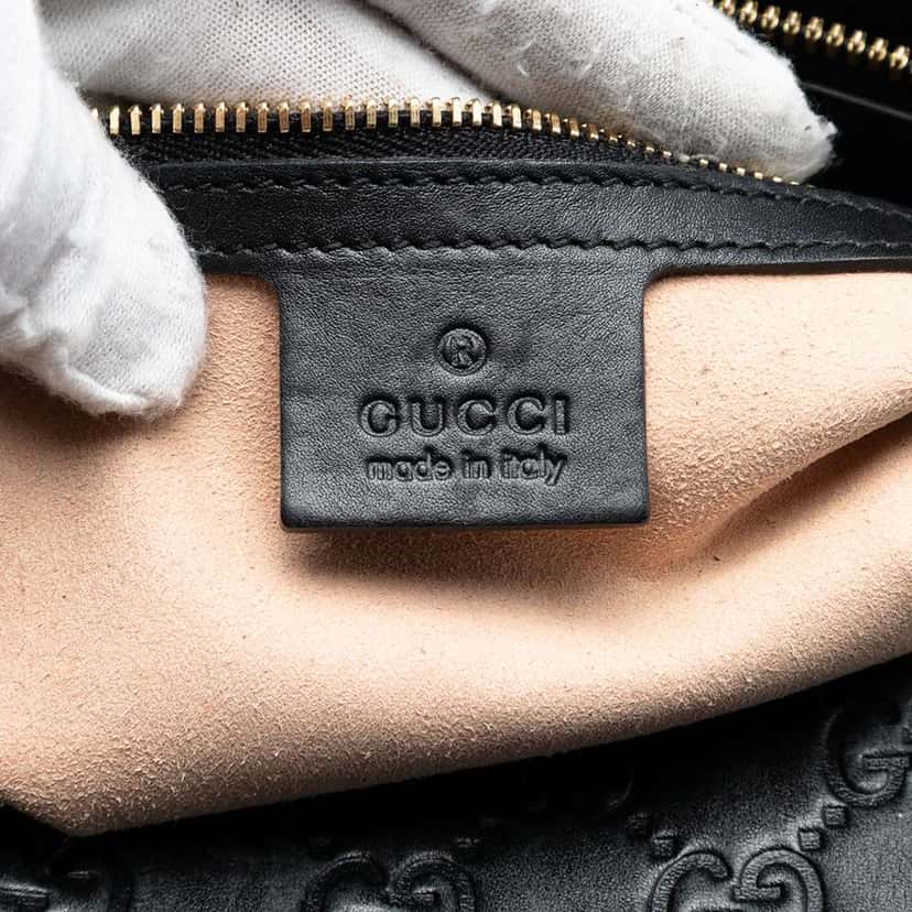 Gucci Medium Guccissima Soft Shoulder Bag Black Leather Good condition - Box View