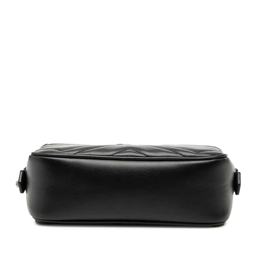 Gucci Mini GG Marmont Matelasse Leather Monochrome Crossbody Black Leather Very good condition - Inside View