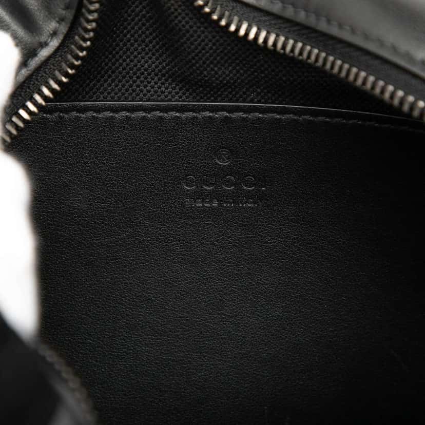 Gucci Mini GG Marmont Matelasse Leather Monochrome Crossbody Black Leather Very good condition - Box View