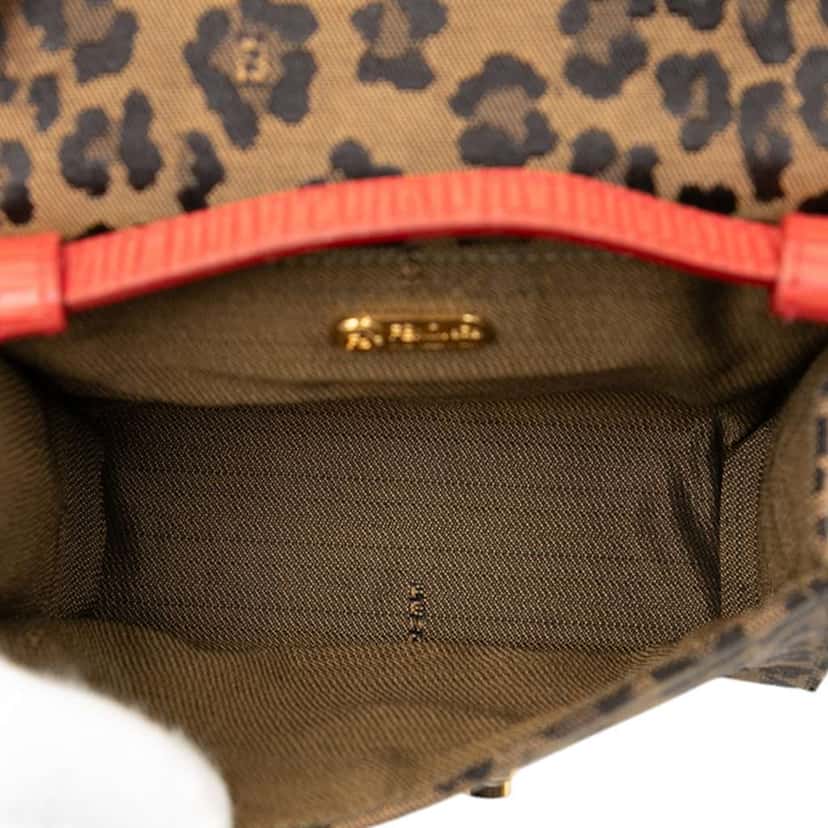 Fendi Mini Leopard Print Canvas Flap Crossbody Brown Canvas Very good condition - Model View