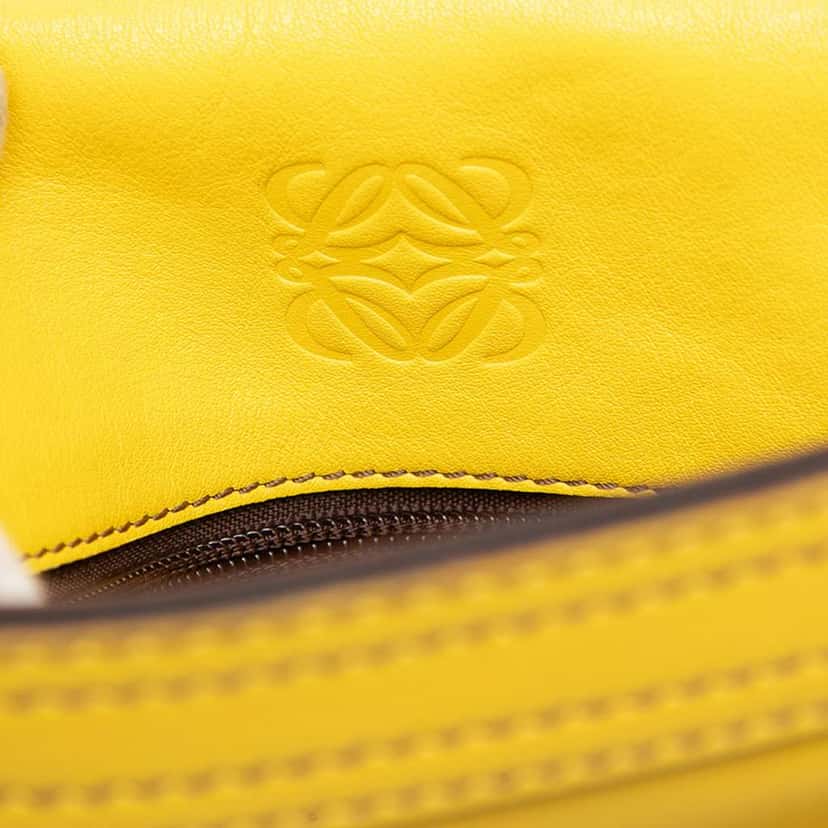 Loewe Leather Logo Shoulder Bag Yellow Leather Very good condition - Box View