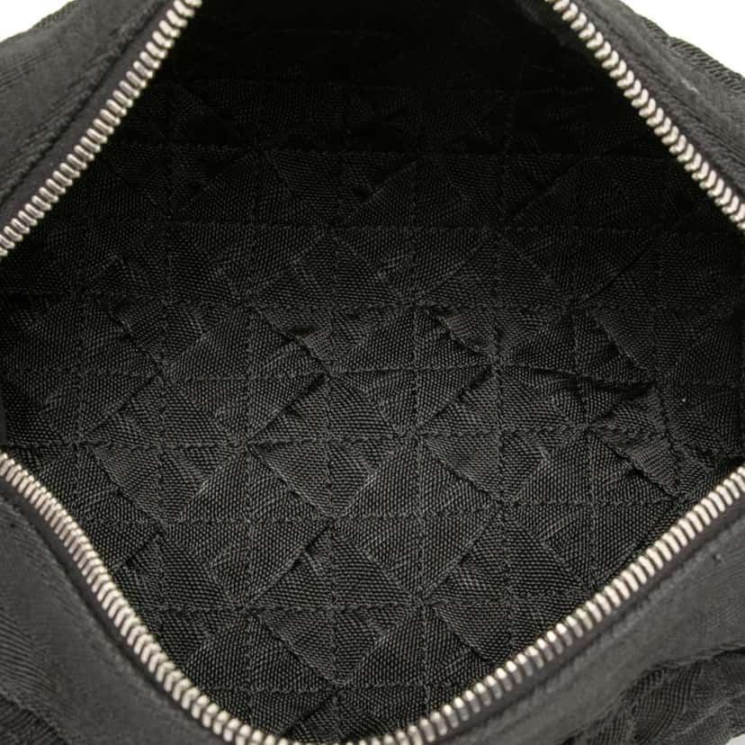 Bottega Veneta Canvas Intrecciato Webbing Belt Bag Black Canvas Very good condition - Model View
