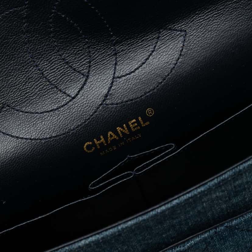 Chanel Quilted Denim Reissue 2.55 Double Flap 226 Blue Denim Good condition - Box View