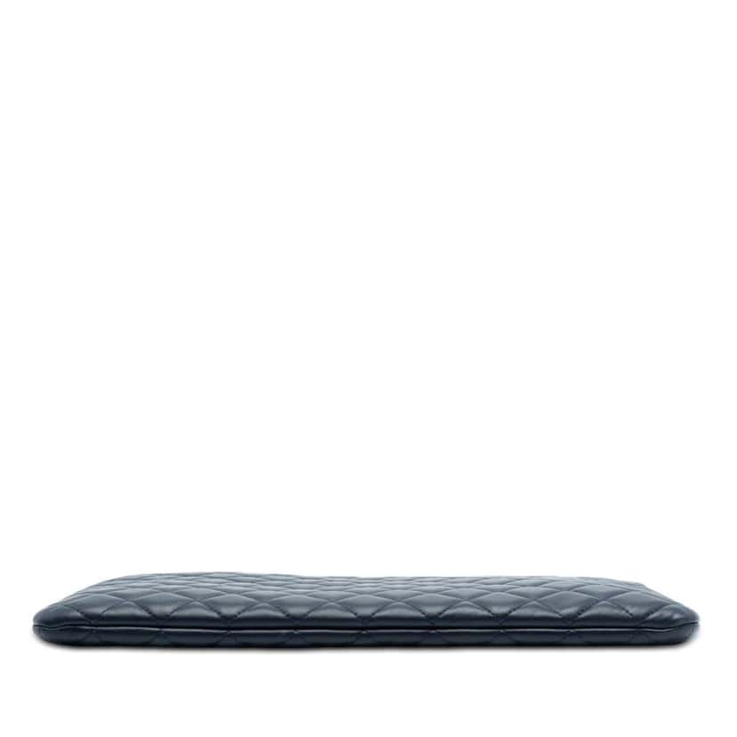 Chanel Large Quilted Lambskin Casino Charms O Case Clutch Blue Leather Good condition - Inside View