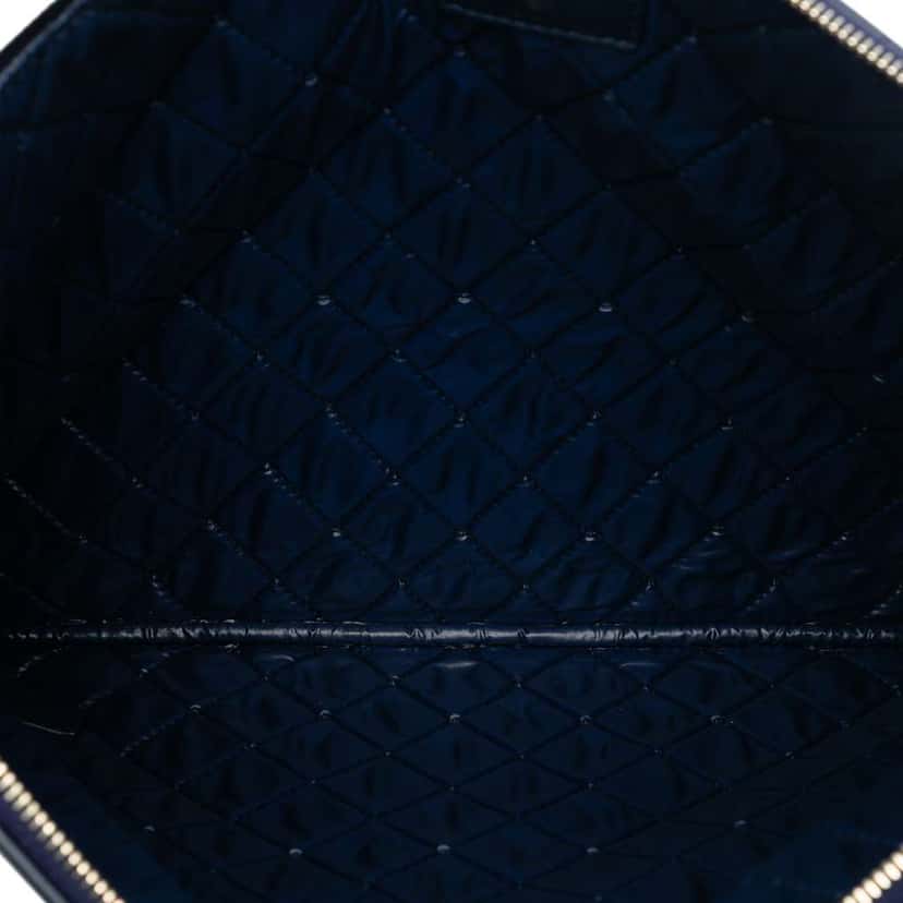 Chanel Large Quilted Lambskin Casino Charms O Case Clutch Blue Leather Good condition - Model View