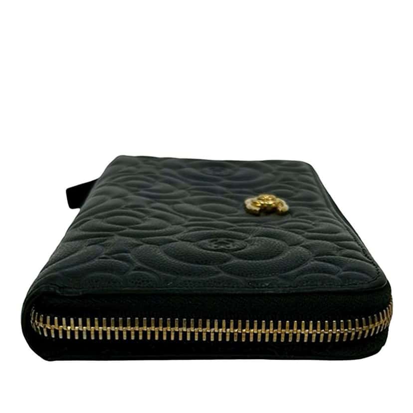 Chanel CC Embossed Caviar Camellia Zip Around Wallet Black Leather Good condition - Box View