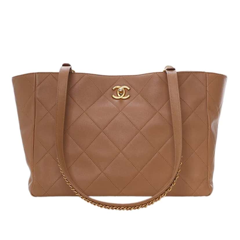 Chanel Quilted Calfskin Turnlock CC Chain Tote Brown Leather Good condition - Front View