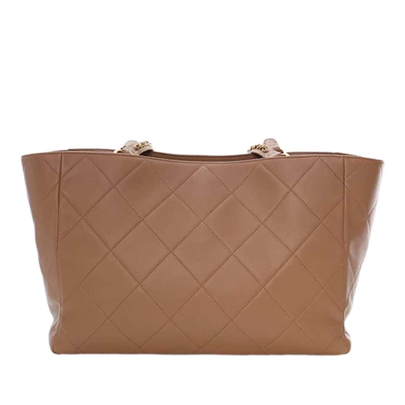 Chanel Quilted Calfskin Turnlock CC Chain Tote Brown Leather Good condition - Model View