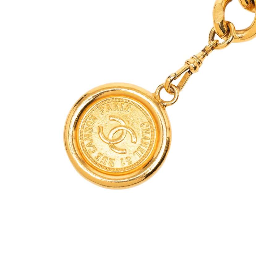 Chanel Gold Plated CC Medallion Chain Belt Gold Metal Very good condition - Back View