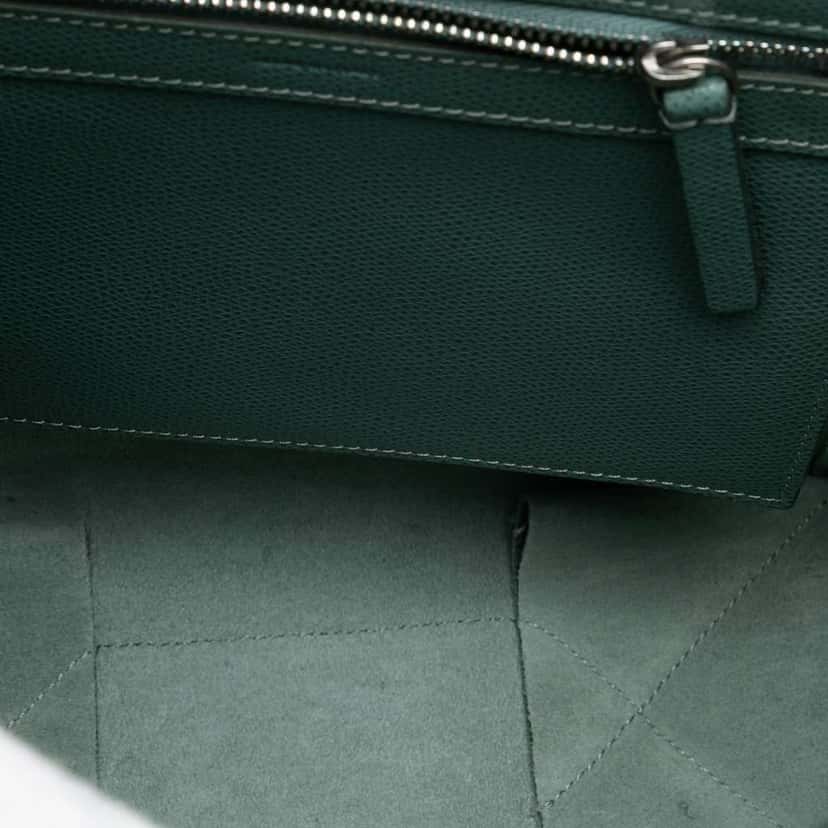 Celine Small Grained Calfskin Vertical Cabas Tote Green Leather Very good condition - Model View