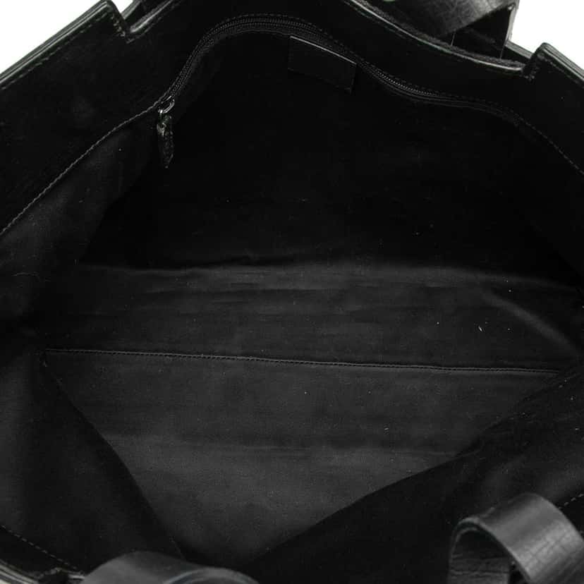 Gucci GG Canvas Tote Black Canvas Good condition - Model View