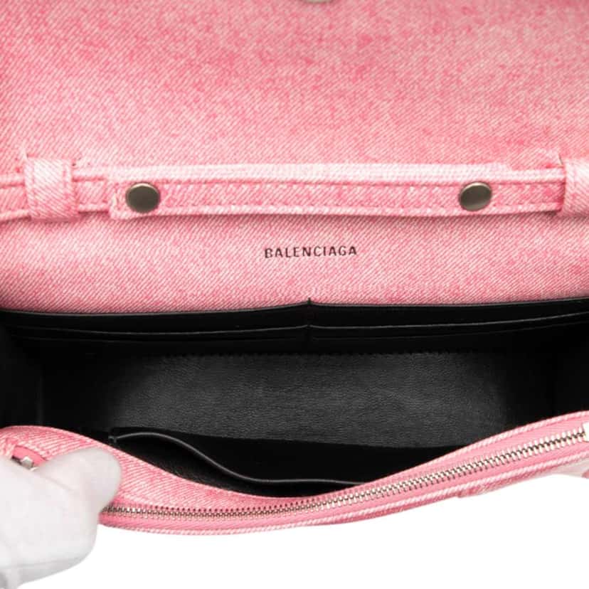 Balenciaga Nappa Denim Printed Hourglass Wallet on Chain Pink Leather Very good condition - Model View