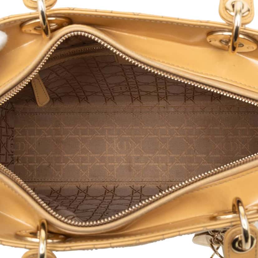 Dior Large Patent Cannage Lady Dior Brown Leather Good condition - Model View