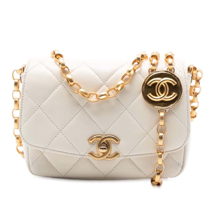 Chanel Small Quilted Lambskin CC Coin Flap White Leather Good condition - Front View
