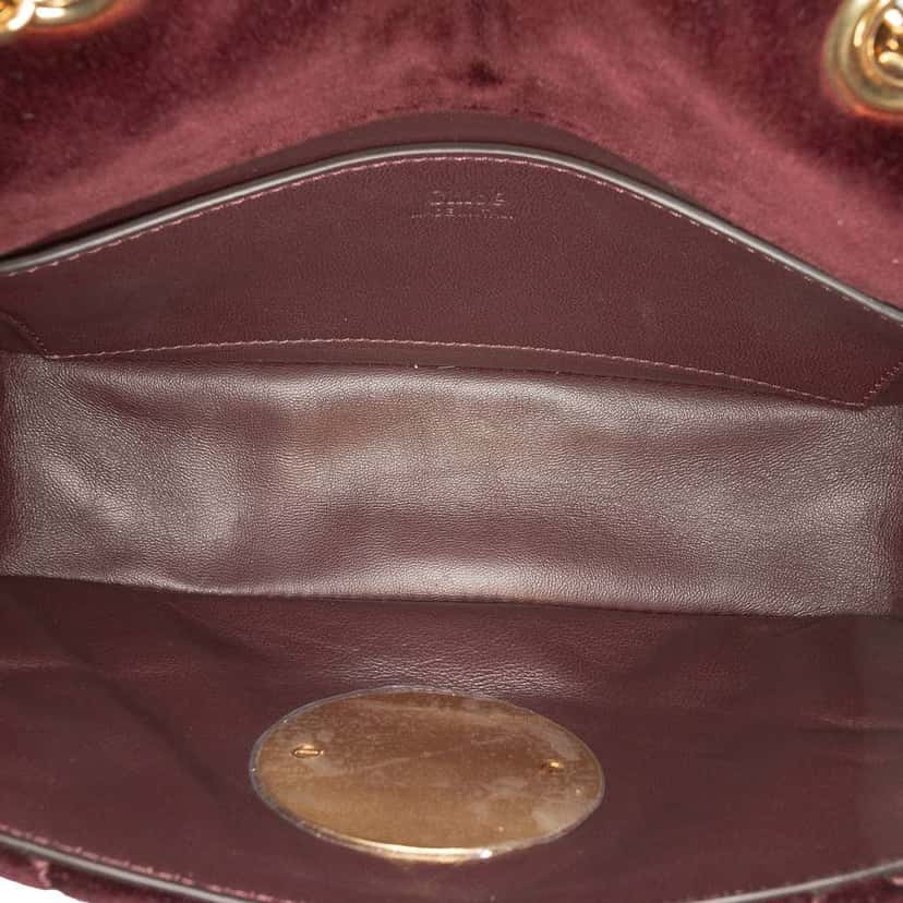 Chloé Small Quilted Velvet Heritage Shoulder Bag Red Velvet Good condition - Model View