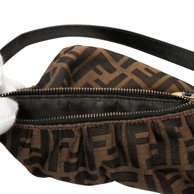 Fendi Zucca Canvas Shoulder Bag Brown Canvas Good condition - Model View