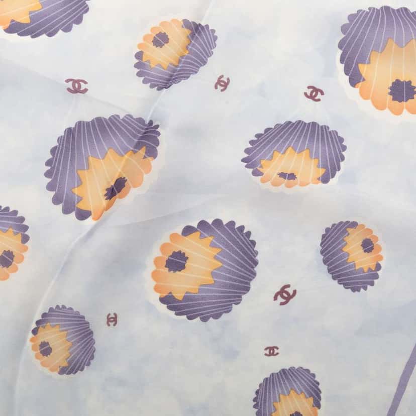Chanel CC Logo Hot Air Balloon Parachute Silk Scarf Purple Silk Good condition - Model View
