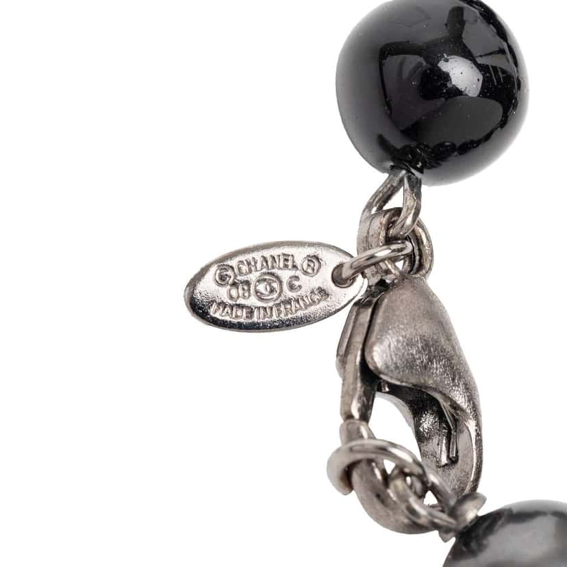 Chanel CC Silver Plated Faux Pearl Beaded Bracelet Silver Metal Good condition - Model View