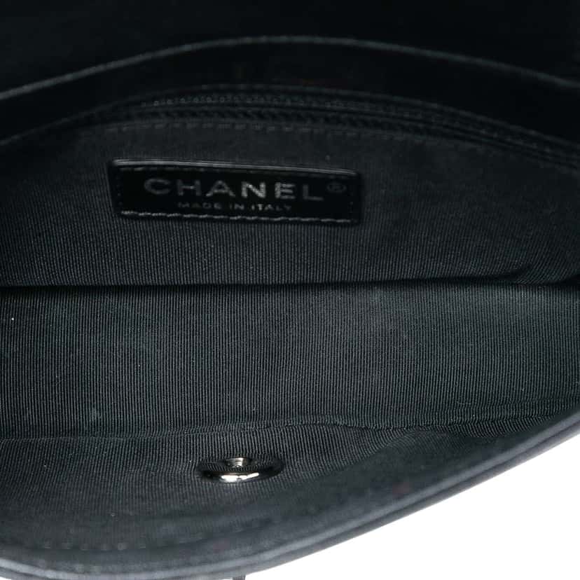 Chanel Small Lambskin Mademoiselle Flap Black Leather Good condition - Model View