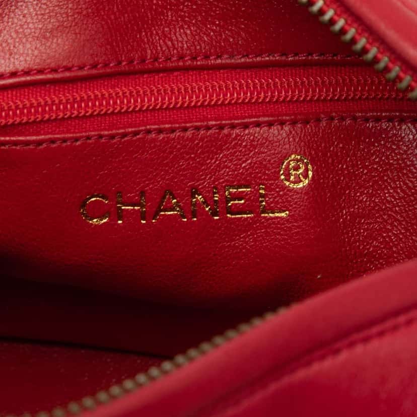 Chanel CC Quilted Lambskin Tassel Camera Bag Red Leather Good condition - Box View