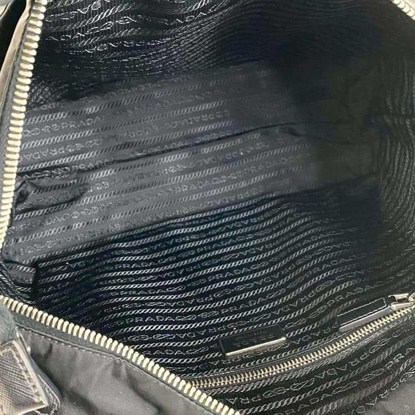 Prada Saffiano Trimmed Tessuto Tote Black Good condition - Inside View