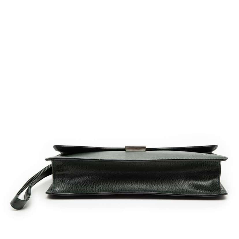 Louis Vuitton Taiga Selenga Green Leather Good condition - Inside View