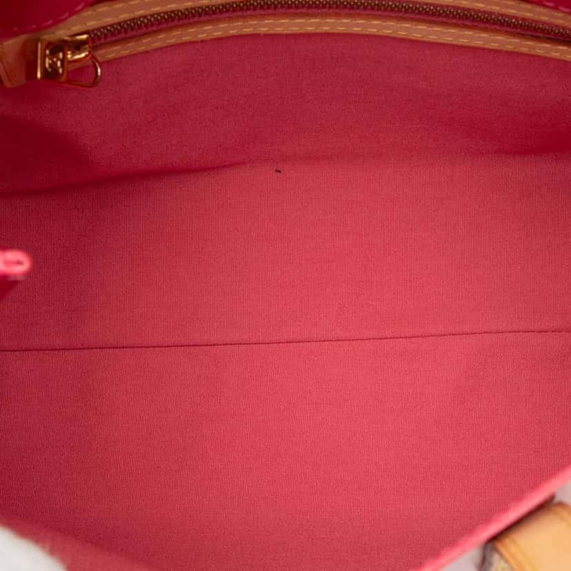 Louis Vuitton Monogram Vernis Reade PM Pink Leather Very good condition - Model View