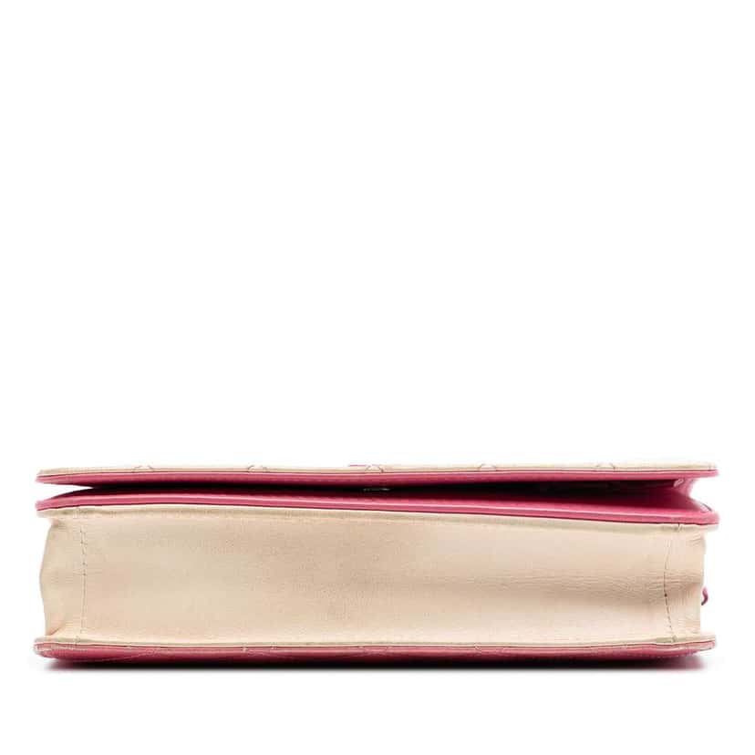 Chanel Ombre Lambskin Degrade Wallet On Chain Pink Leather Very good condition - Inside View