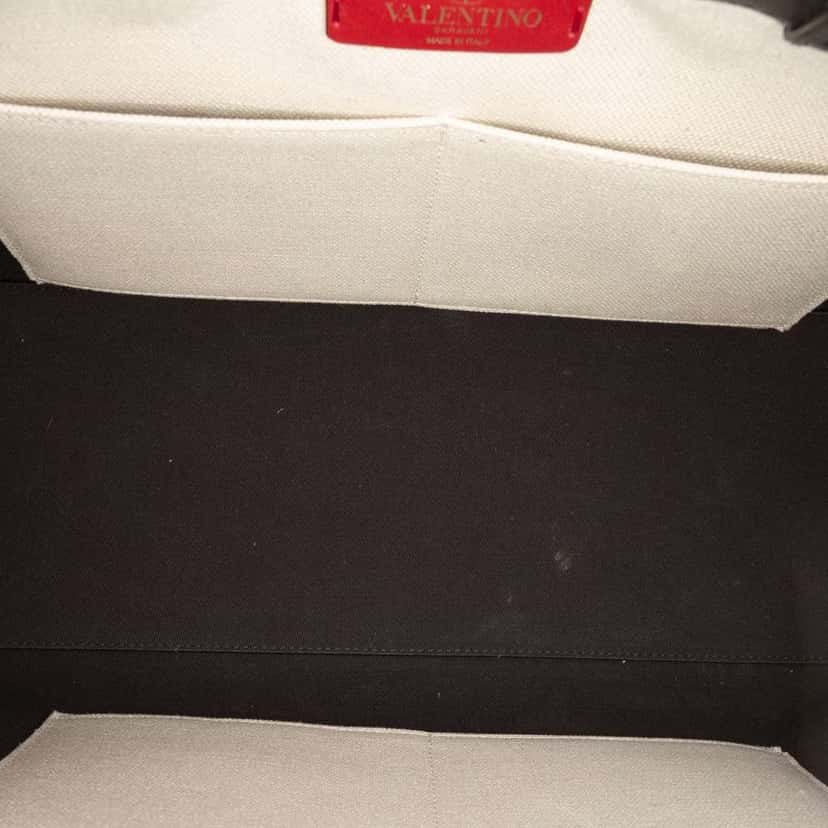 Valentino Medium Canvas Rockstud VLTN Tote White Canvas Good condition - Model View