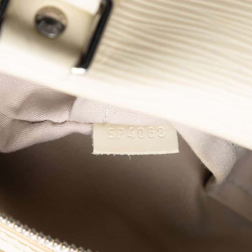 Louis Vuitton Epi Speedy 35 White Leather Good condition - Box View