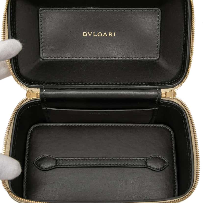 Bvlgari Embossed Leather Serpenti Forever Vanity Bag Gold Leather Good condition - Model View