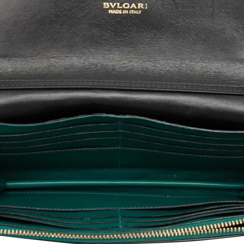 Bvlgari Leather Serpenti Forever Wallet On Chain Black Leather Good condition - Model View