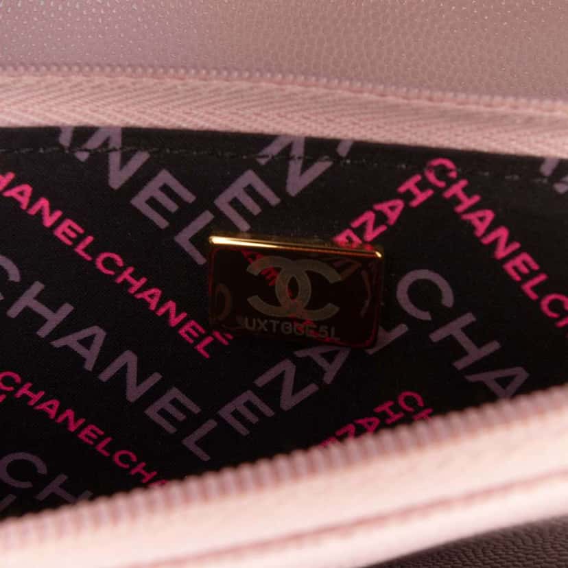 Chanel CC Quilted Caviar Wallet on Chain Pink Leather Good condition - Box View
