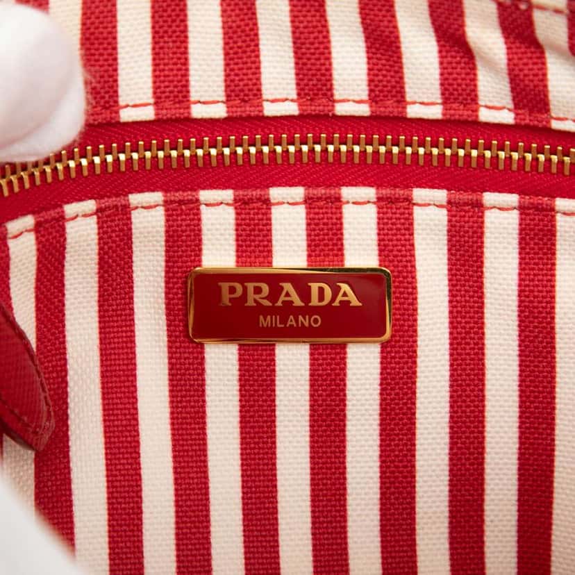 Prada Canvas Canapa Logo Pouch Red Canvas Very good condition - Box View
