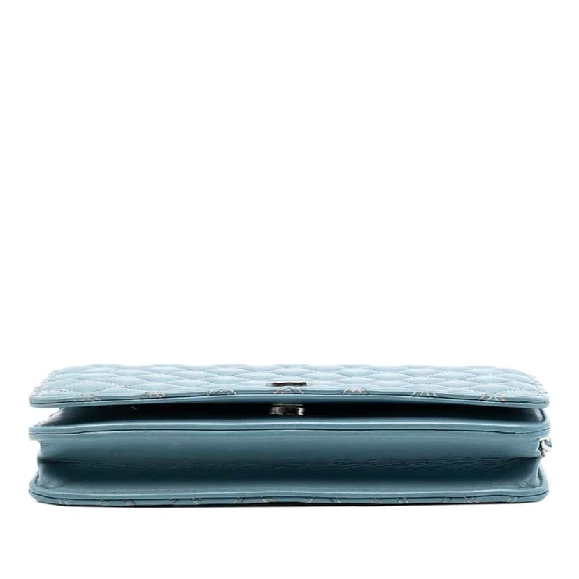Chanel CC Quilted Lambskin Double Stitch Wallet On Chain Blue Leather Good condition - Inside View