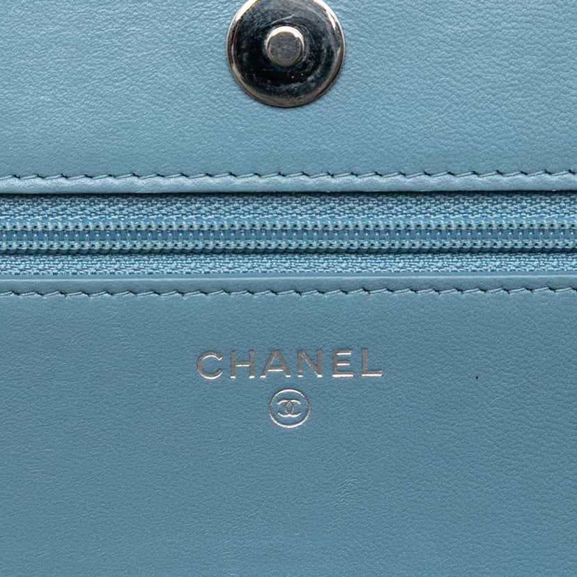 Chanel CC Quilted Lambskin Double Stitch Wallet On Chain Blue Leather Good condition - Box View