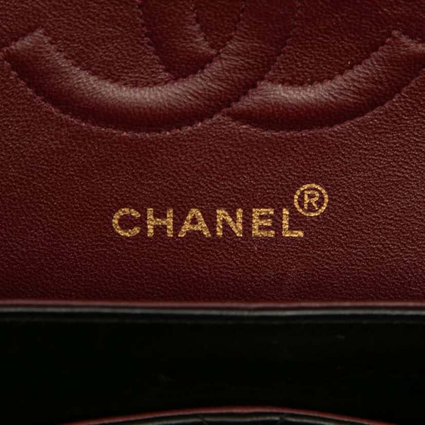 Chanel Medium Classic Lambskin Double Flap Black Leather Good condition - Box View