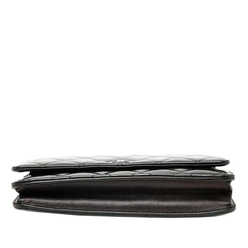 Chanel CC Quilted Patent Wallet On Chain Black Leather Good condition - Inside View