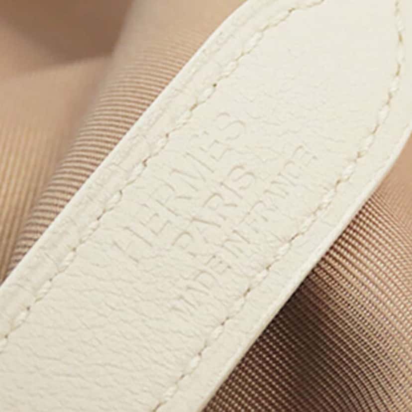 Hermès Silk and Barenia Vif Argent Silky City 38 Orange Silk Good condition - Box View