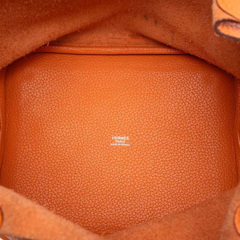 Hermès Clemence Picotin Lock 22 Orange Leather Good condition - Model View