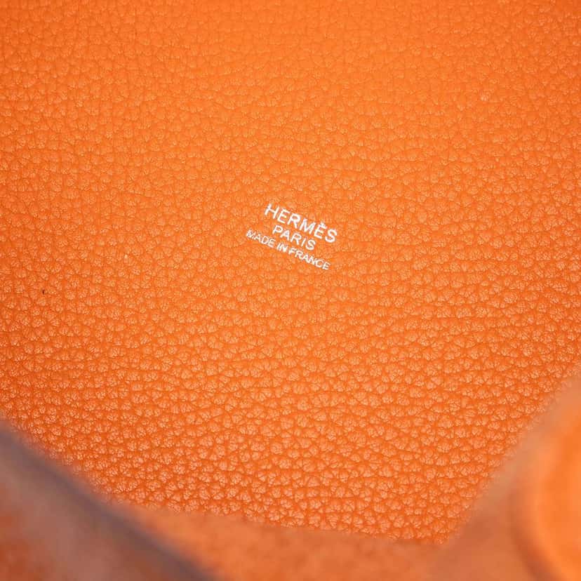 Hermès Clemence Picotin Lock 22 Orange Leather Good condition - Box View