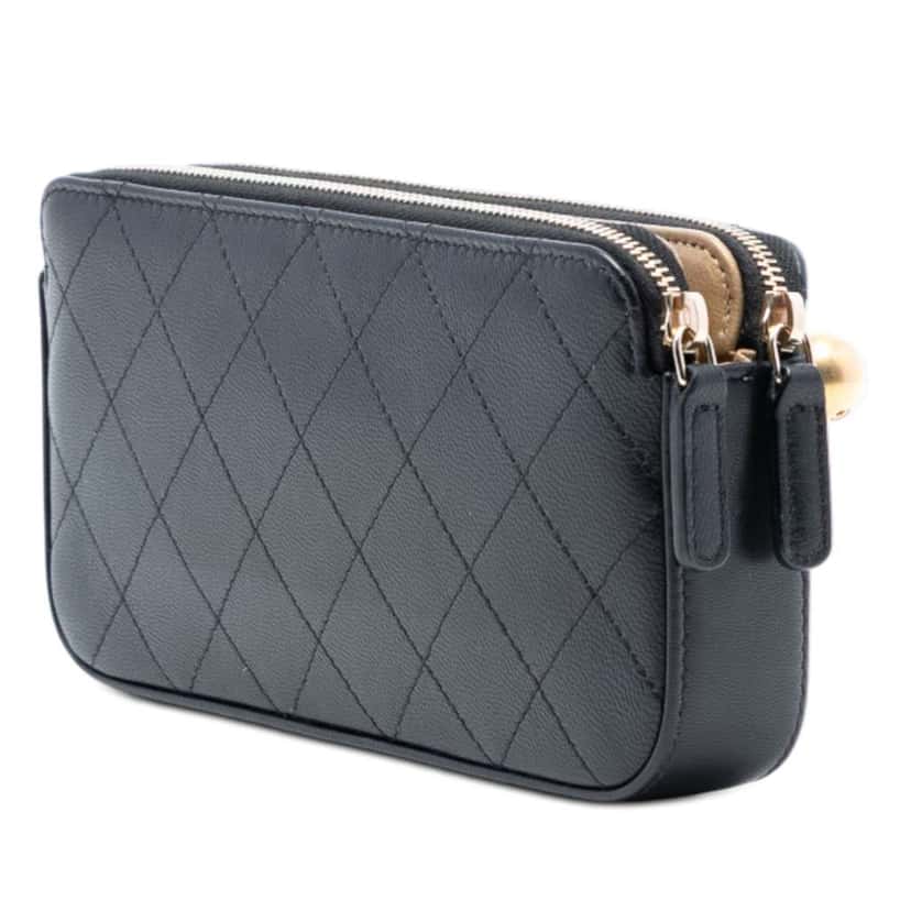 Chanel CC Quilted Goatskin Chic Pearls Double Zip Clutch With Chain Black Leather Good condition - Back View