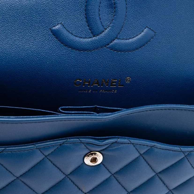 Chanel Medium Classic Lambskin Double Flap Blue Leather Good condition - Box View