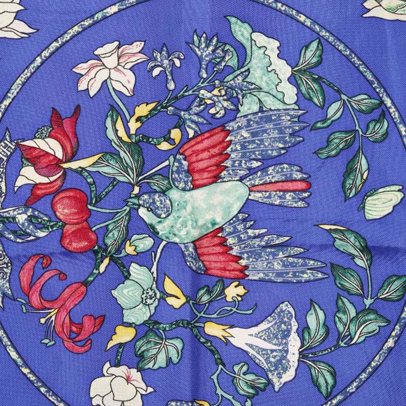 Hermès Pierres D Orient Et D Occident Silk Scarf 90 Blue Silk Good condition - Back View